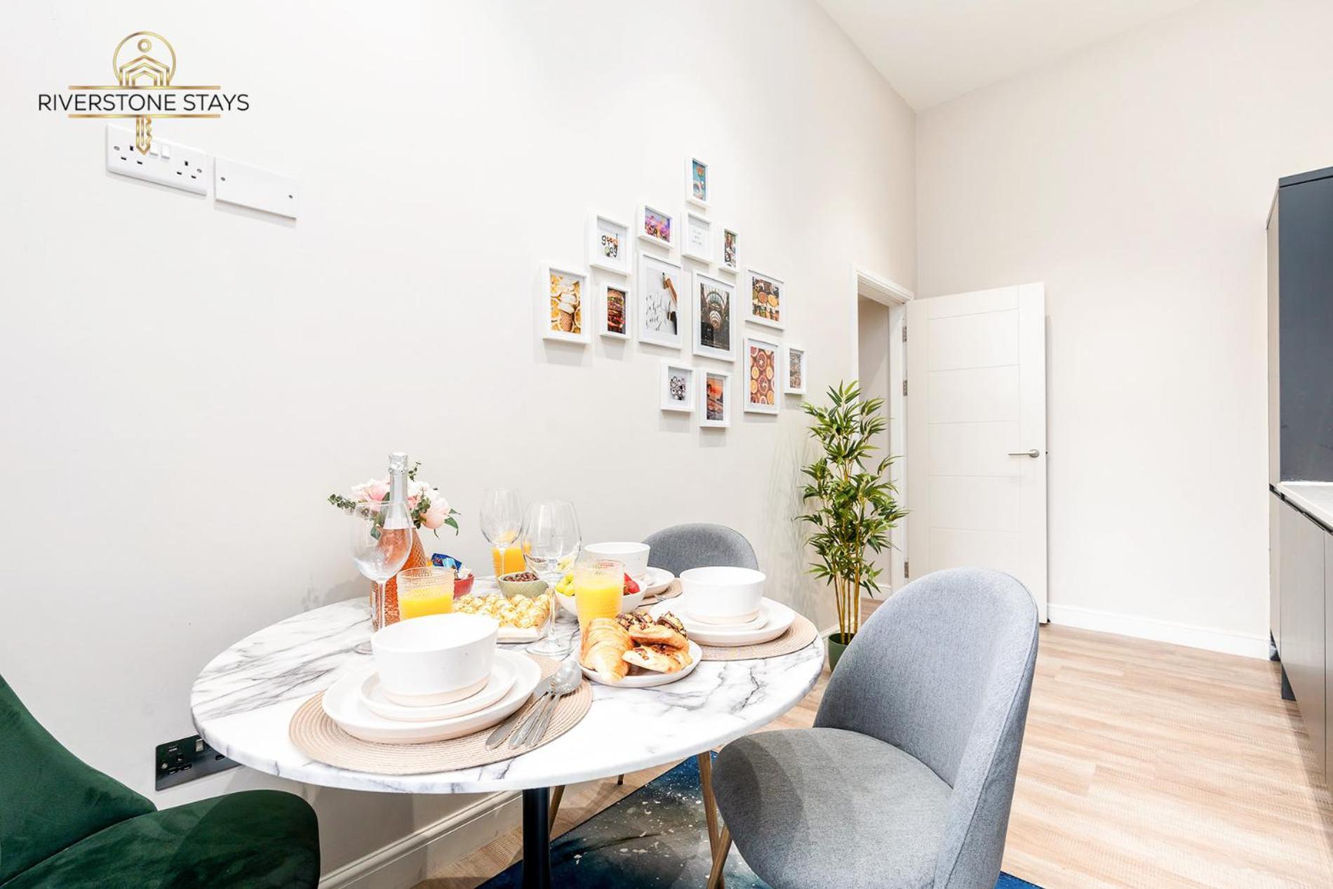 Beautiful Apartment & Central Location & King Size Bed 리즈 외부 사진
