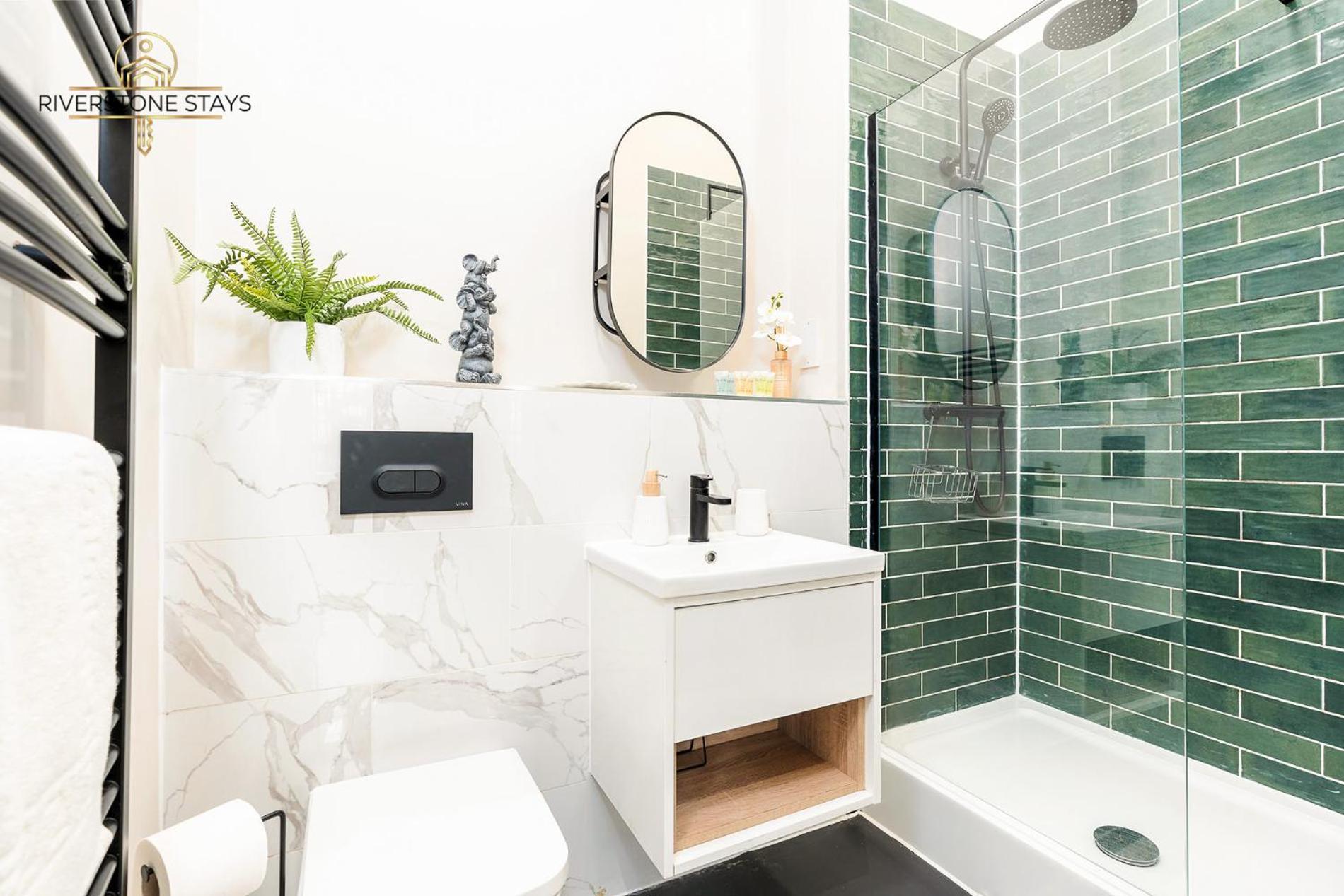 Beautiful Apartment & Central Location & King Size Bed 리즈 외부 사진